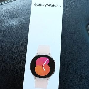 Samsung Galaxy smartwatch 5